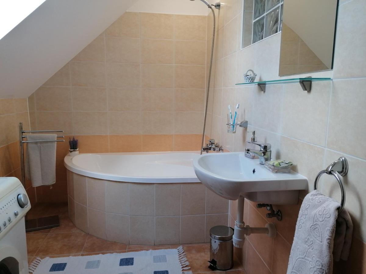 Marianna Apartman Gyenesdias Bagian luar foto