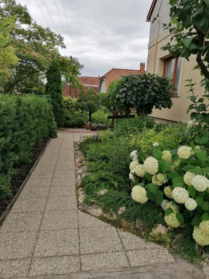 Marianna Apartman Gyenesdias Bagian luar foto